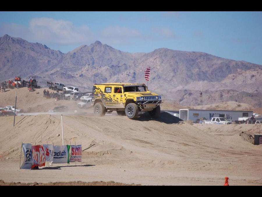 Hummer H2 Racing 2007 года  (фото 5 из 11)